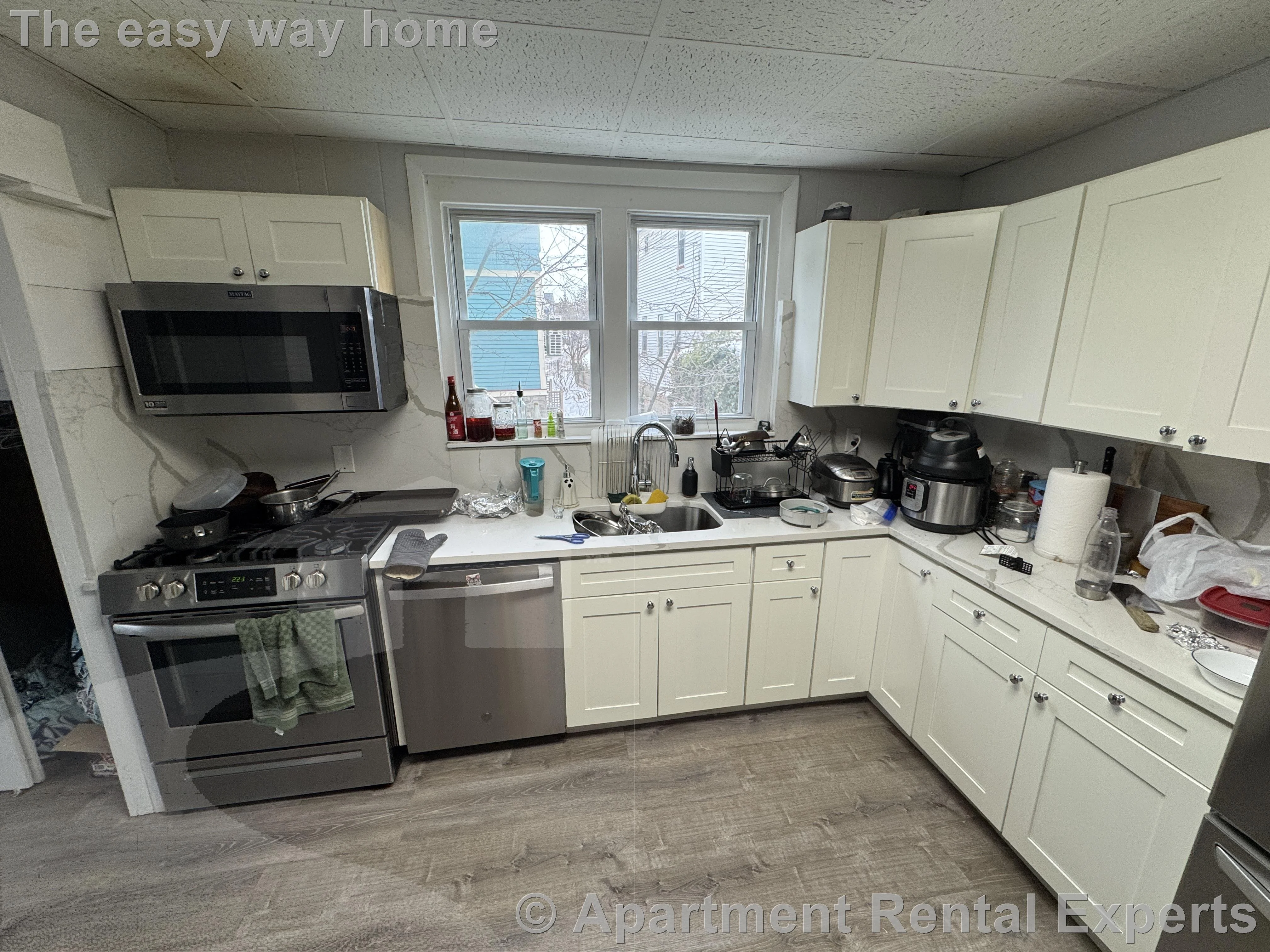 4 bed, 2 bath apartment for rent at 9 Burnham St Unit 1, Davis Square — photo 1 of 17