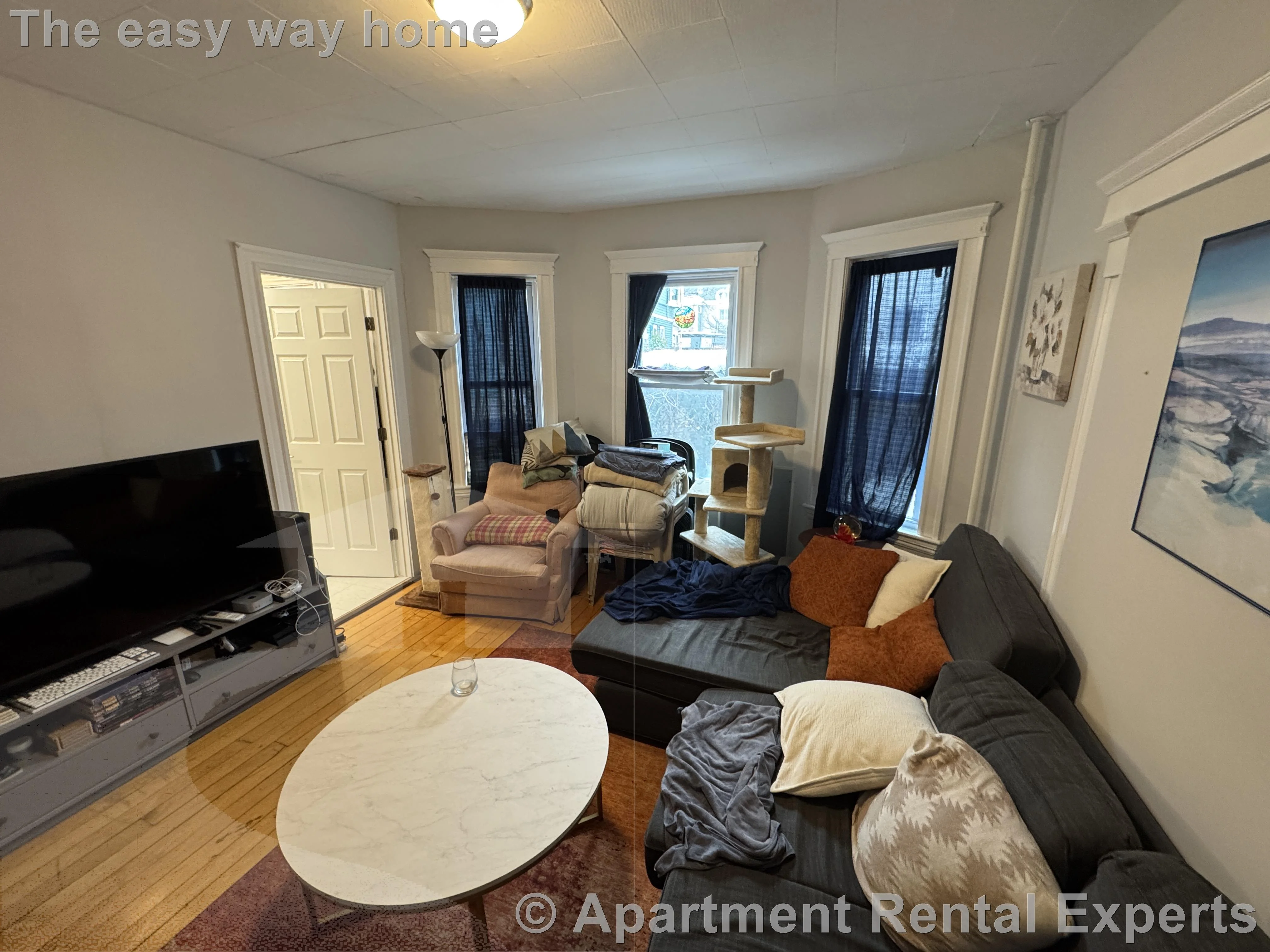 4 bed, 2 bath apartment for rent at 9 Burnham St Unit 1, Davis Square — photo 4 of 17