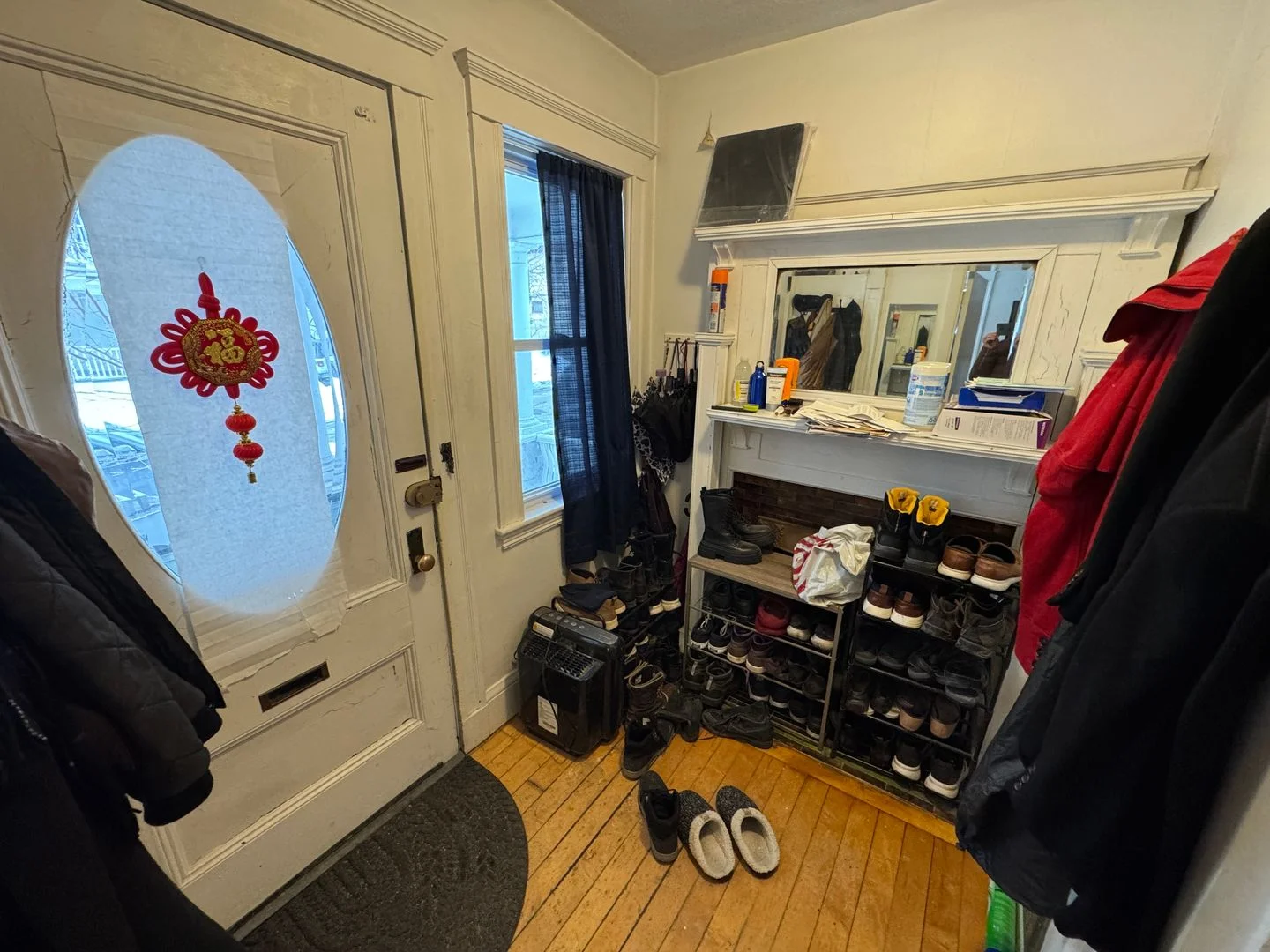 3.5 bed, 2.5 bath apartment for rent at 9 Burnham St Unit 1, Tufts — photo 5 of 12