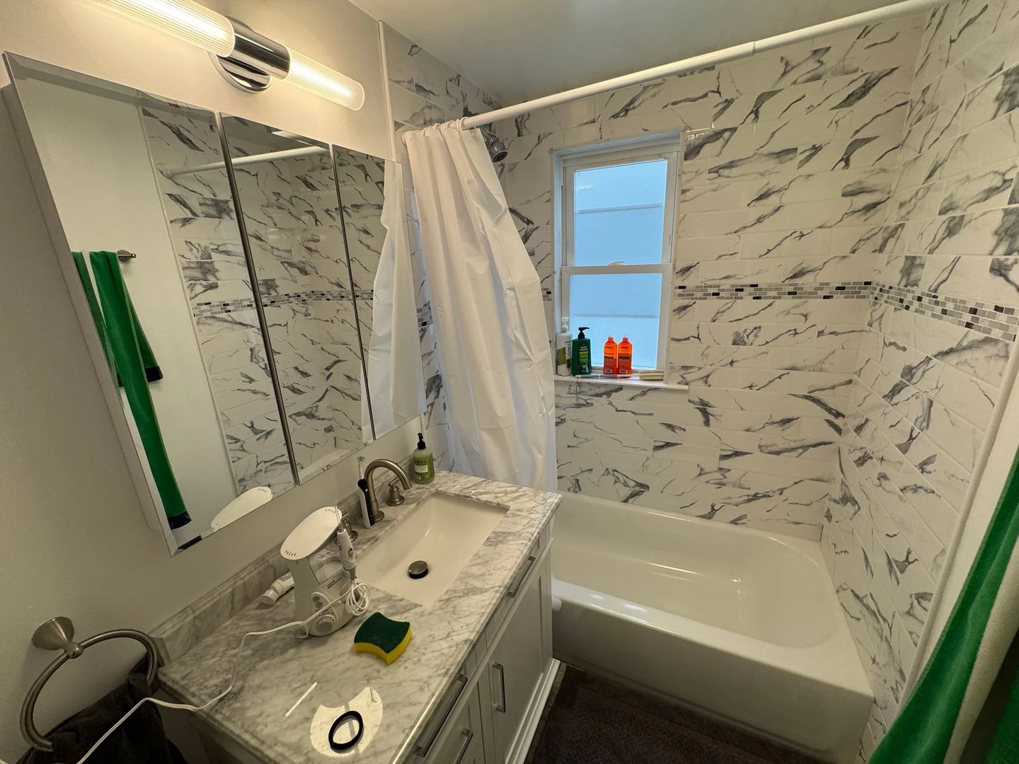 3.5 bed, 2.5 bath apartment for rent at 9 Burnham St Unit 1, Tufts — photo 6 of 12