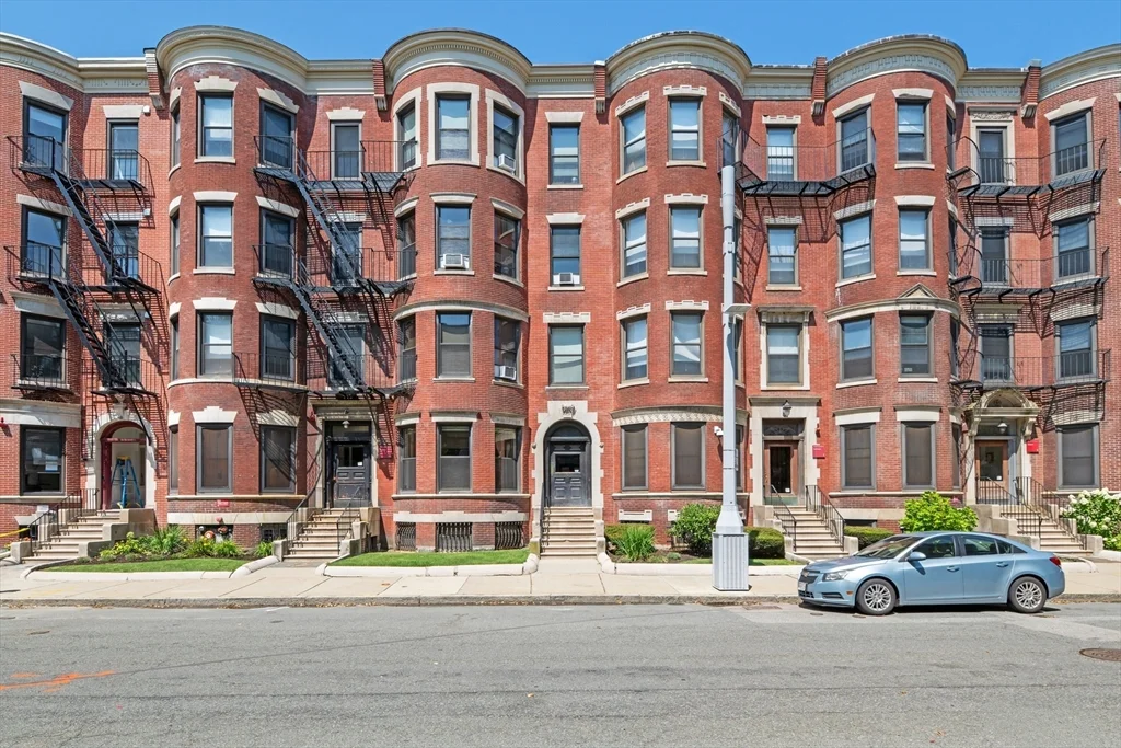 1 bed, 1 bath apartment for rent at 9 Buswell St Unit 3R, Fenway — photo 9 of 10