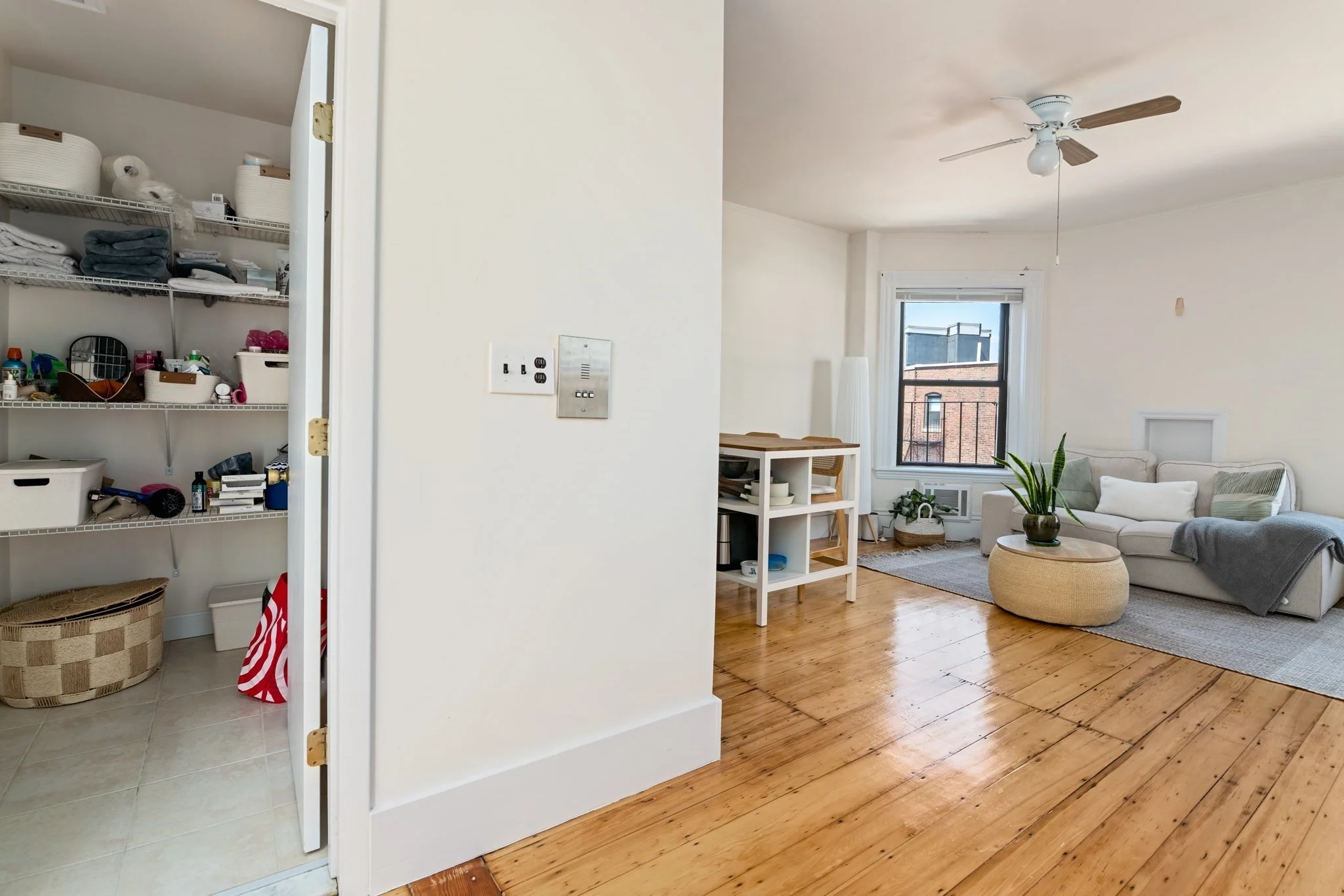 1 bed, 1 bath apartment for rent at 9 Buswell St Unit 4R, Fenway — photo 3 of 10