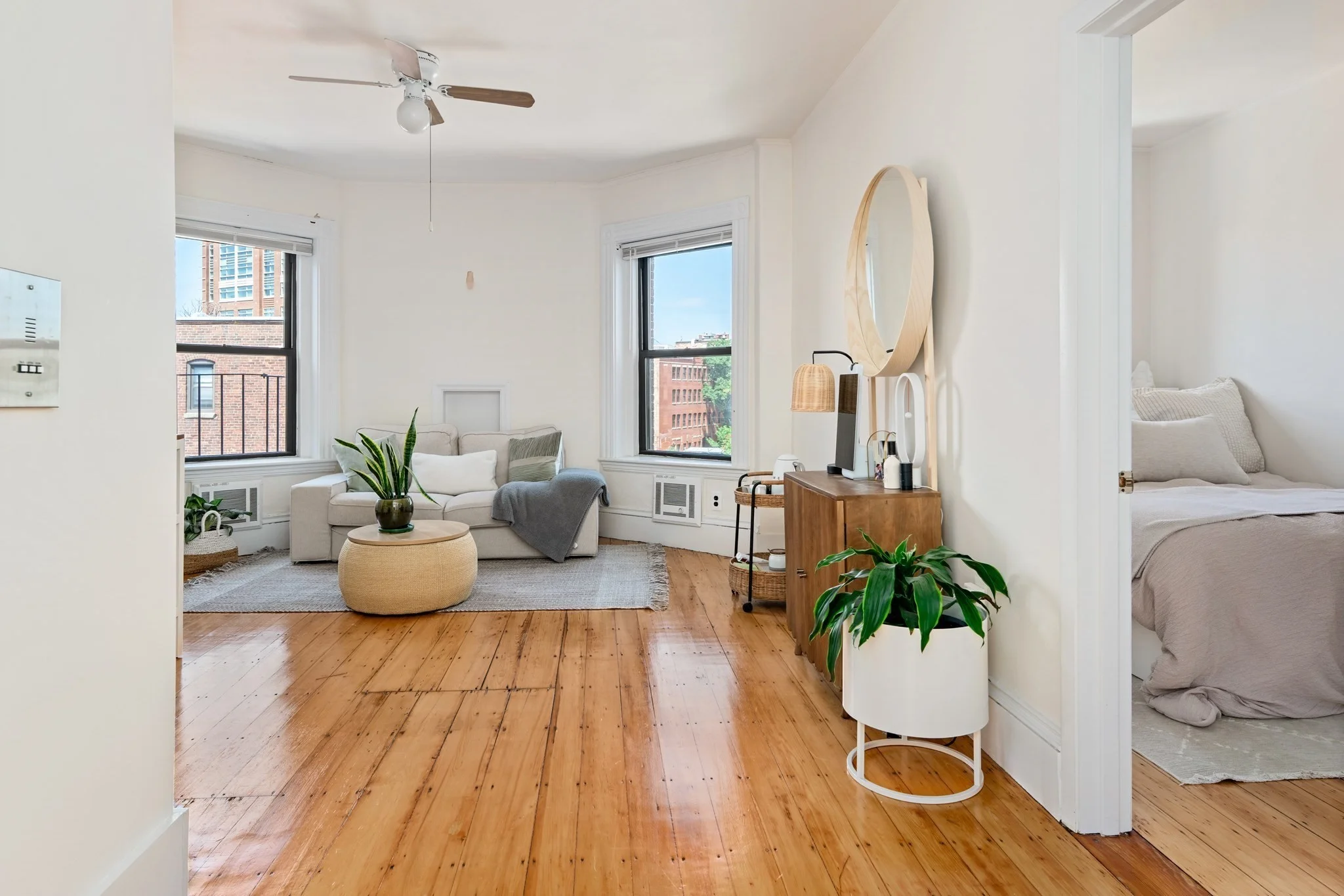 1 bed, 1 bath apartment for rent at 9 Buswell St Unit 4R, Fenway — photo 2 of 10