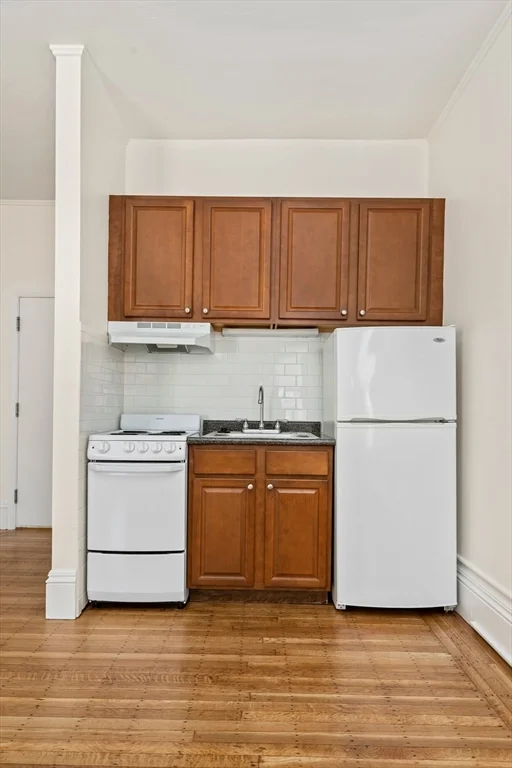1 bed, 1 bath apartment for rent at 9 Buswell Stret Unit 2R, Fenway — photo 11 of 15