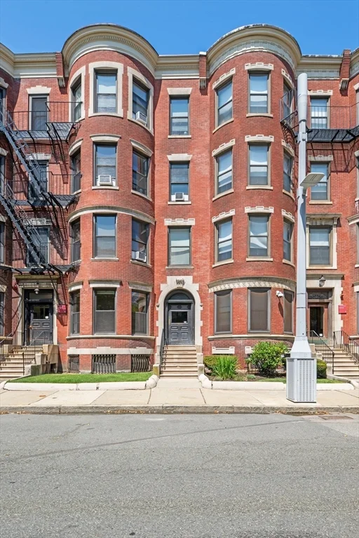 1 bed, 1 bath apartment for rent at 9 Buswell Stret Unit 2R, Fenway — photo 16 of 17