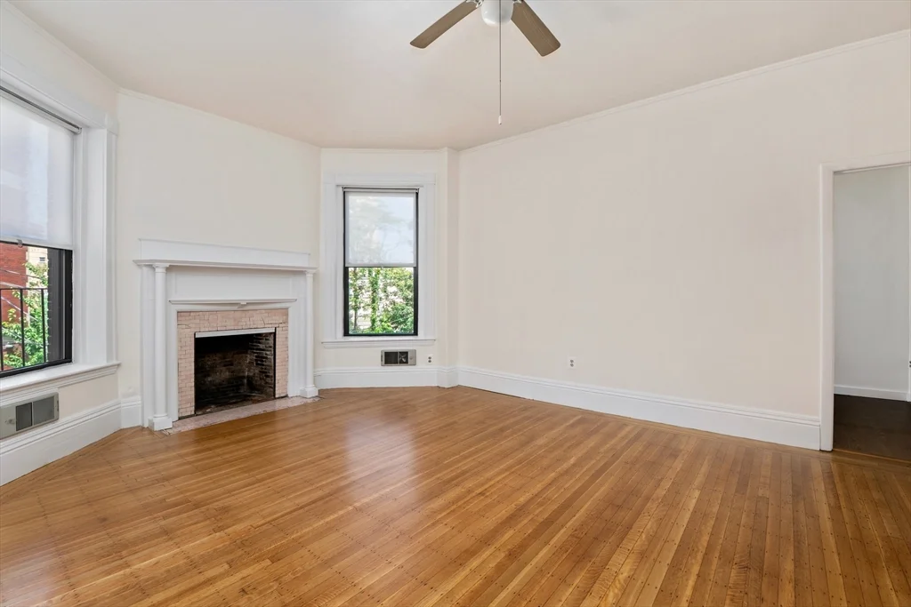 1 bed, 1 bath apartment for rent at 9 Buswell Stret Unit 2R, Fenway — photo 5 of 15