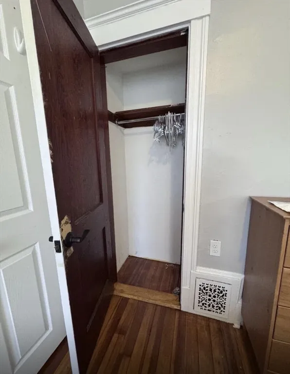 3 bed, 1 bath apartment for rent at 9 Carruth Unit 1, Quincy — photo 6 of 9
