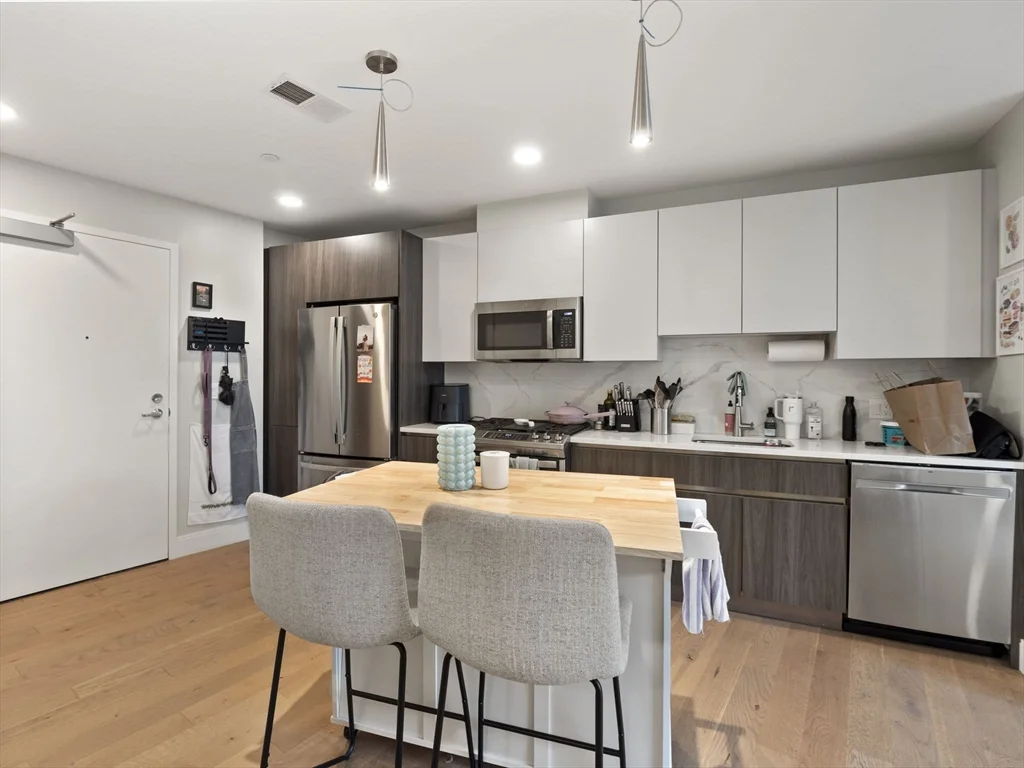 2 bed, 2 bath apartment for rent at 9 Central St Unit 107, Spring Hill — photo 5 of 35