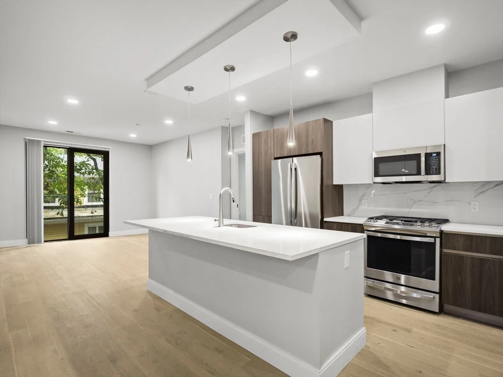 2 bed, 2 bath apartment for rent at 9 Central St Unit 202, Spring Hill — photo 1 of 26