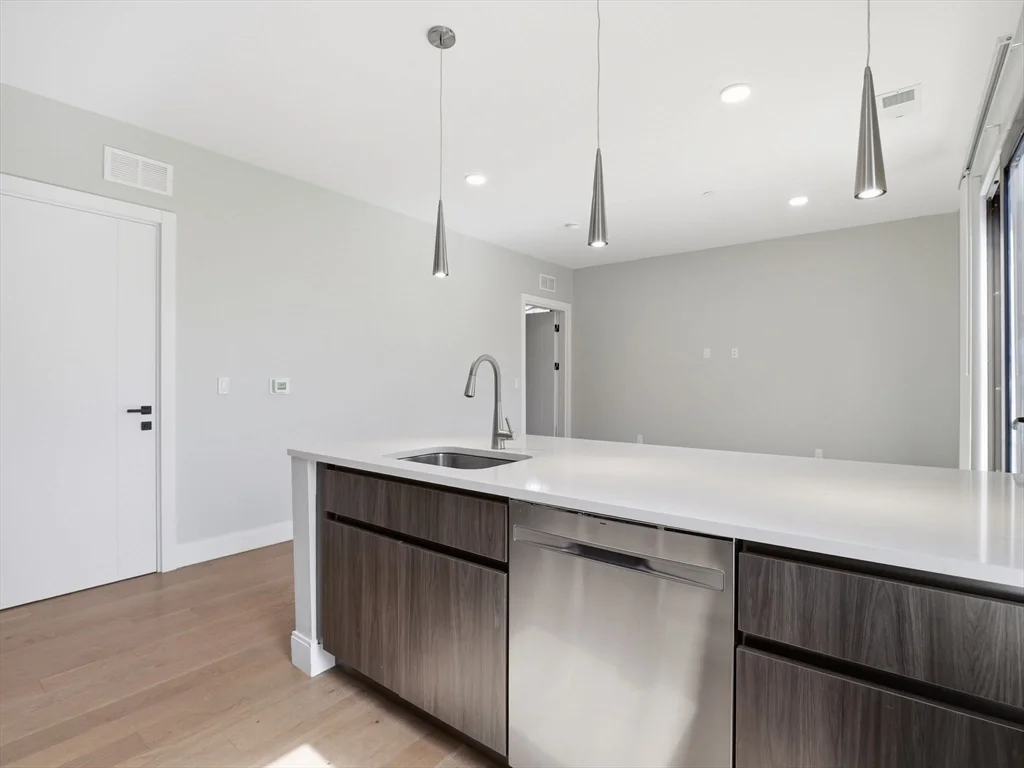 2 bed, 2 bath apartment for rent at 9 Central St Unit 304, Spring Hill — photo 2 of 25