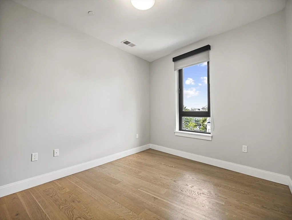 1 bed, 1 bath apartment for rent at 9 Central St Unit 305, Spring Hill — photo 9 of 23