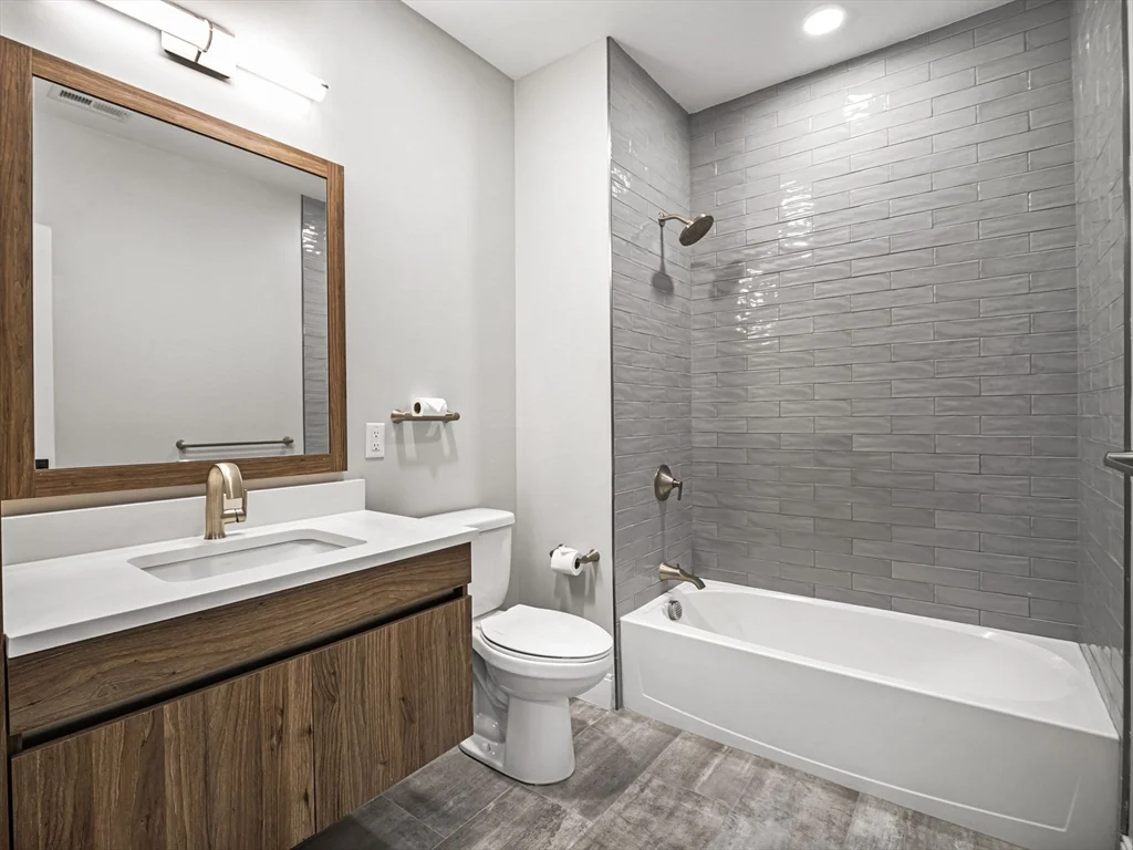 1 bed, 1 bath apartment for rent at 9 Central St Unit 307, Spring Hill — photo 14 of 32
