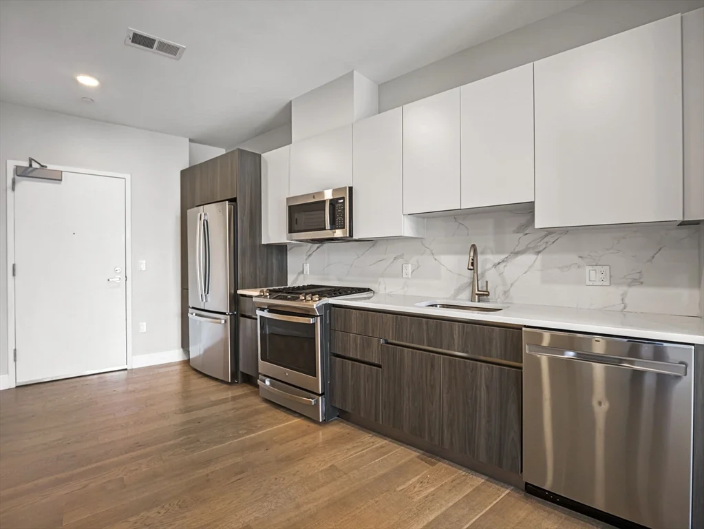 1 bed, 1 bath apartment for rent at 9 Central St Unit 307, Spring Hill — photo 2 of 32