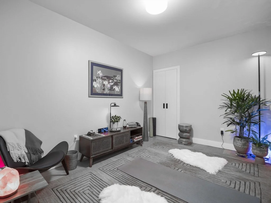 3 bed, 2 bath apartment for rent at 9 Central St Unit 402, Spring Hill — photo 5 of 42