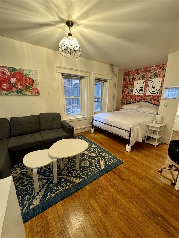 Studio bed, 1 bath apartment for rent at 9 Champney Pl Unit 1, Beacon Hill