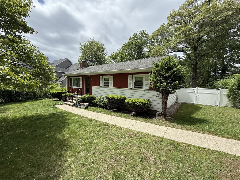 3 bed, 2 bath apartment for rent at 9 Charity Ln, Dedham — photo 1 of 17