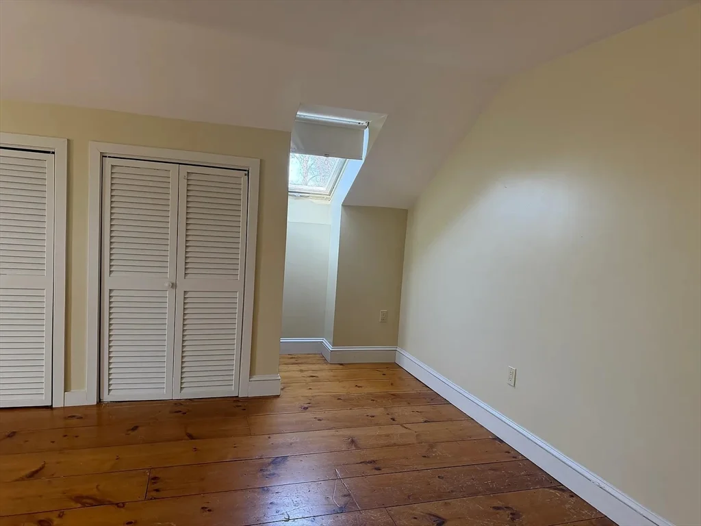 2 bed, 1 bath apartment for rent at 9 Charles St Unit 2, Newburyport — photo 13 of 16