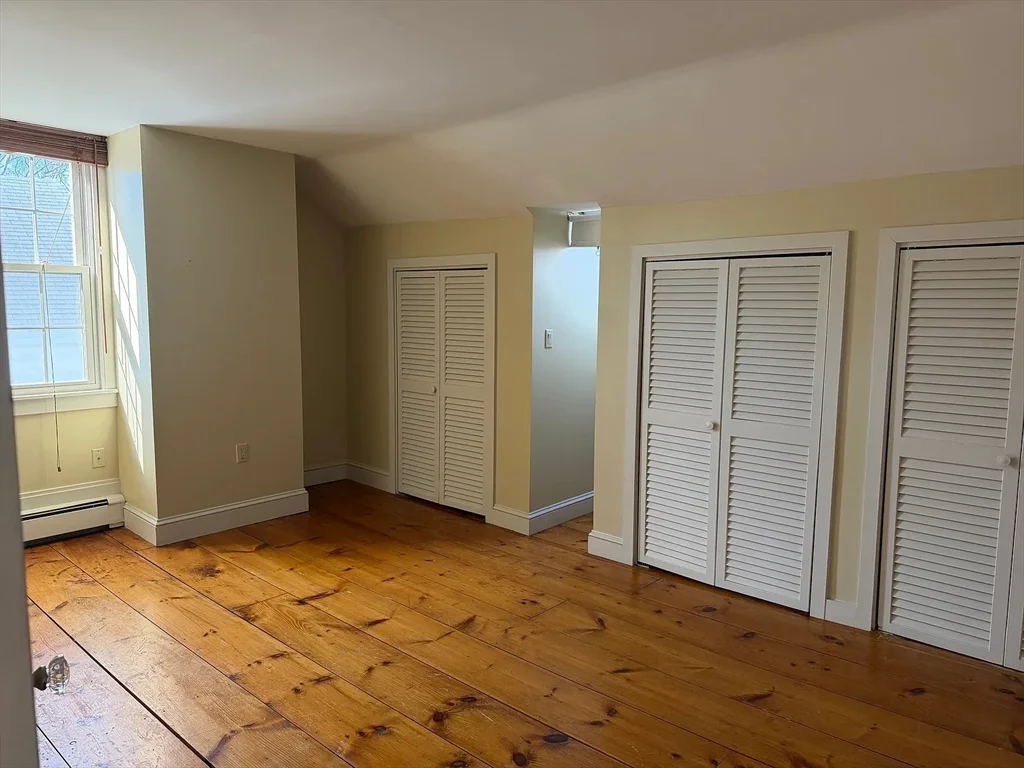 2 bed, 1 bath apartment for rent at 9 Charles St Unit 2, Newburyport — photo 14 of 16