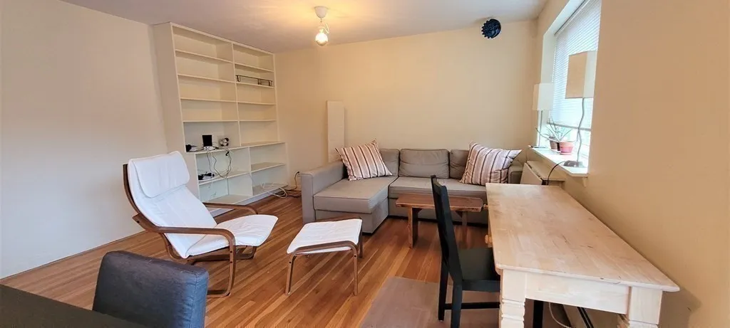 2 bed, 1 bath apartment for rent at 9 Chauncy St Unit 43, Harvard Square — photo 5 of 6