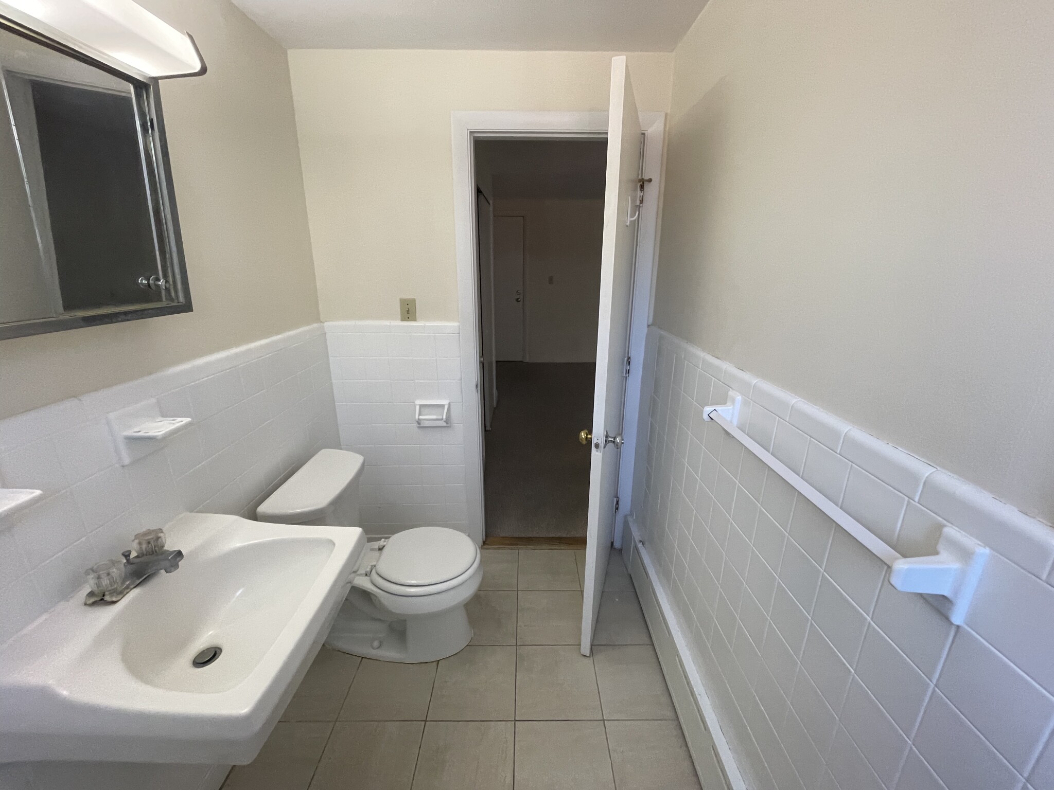 Studio bed, 1 bath apartment for rent at 9 Chester St Unit 36, North Cambridge — photo 6 of 6