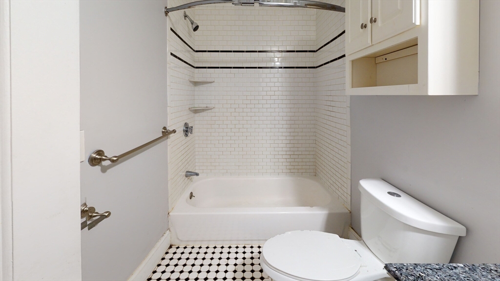 2 bed, 2 bath apartment for rent at 9 Chesterton St Unit 1, Roxbury — photo 10 of 10