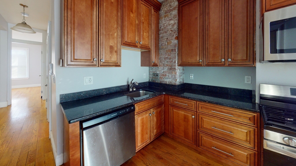 2 bed, 2 bath apartment for rent at 9 Chesterton St Unit 1, Roxbury — photo 2 of 10