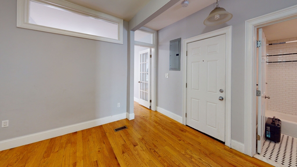 2 bed, 2 bath apartment for rent at 9 Chesterton St Unit 1, Roxbury — photo 7 of 10