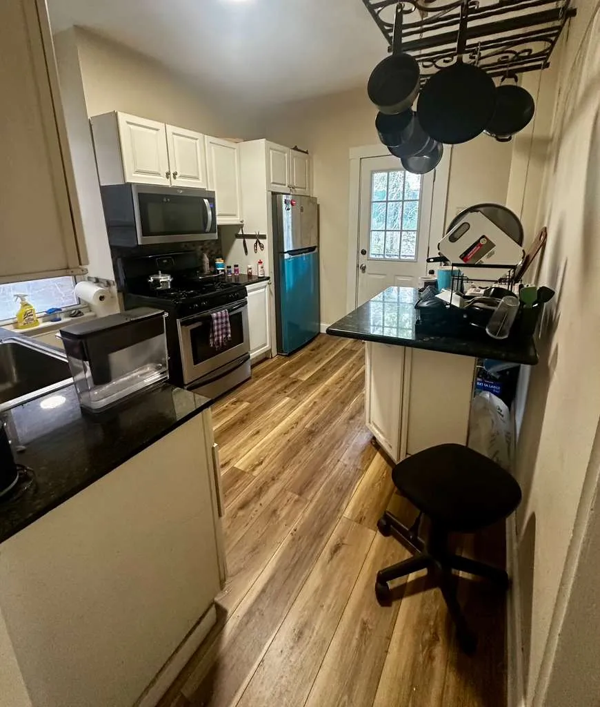 4 bed, 2 bath apartment for rent at 9 Chilcott Pl Unit 1, Jamaica Plain — photo 8 of 16
