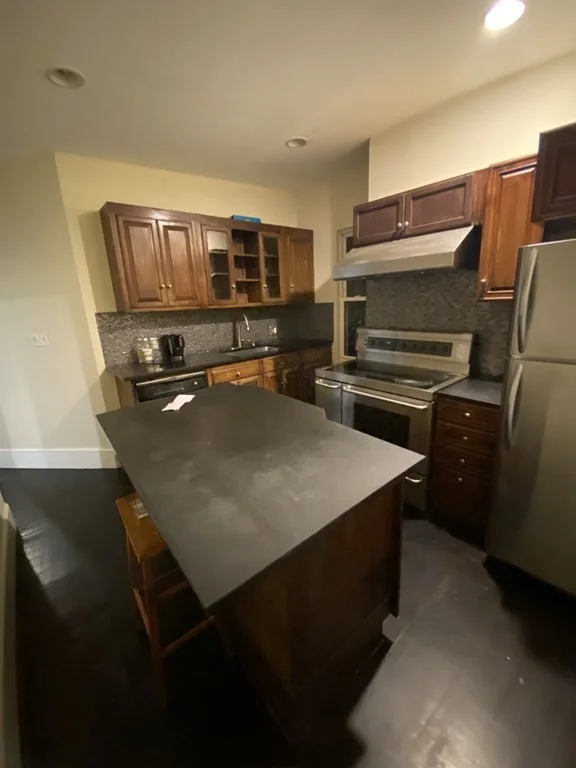4 bed, 1 bath apartment for rent at 9 Chilcott Pl Unit 3, Jamaica Plain — photo 18 of 26