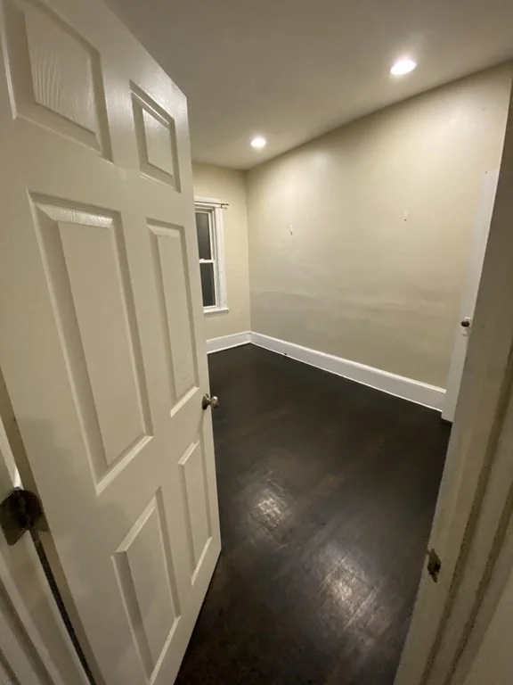 4 bed, 1 bath apartment for rent at 9 Chilcott Pl Unit 3, Jamaica Plain — photo 16 of 26