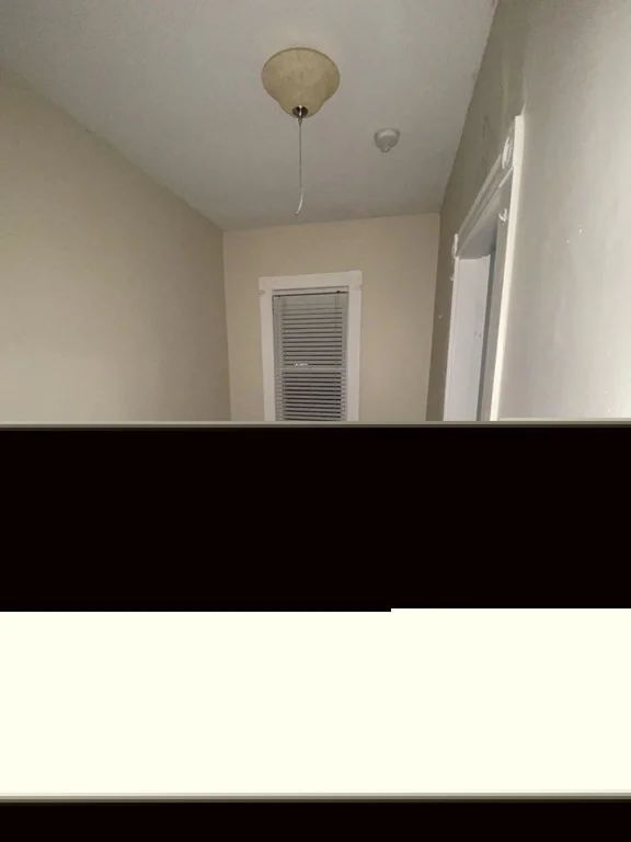 4 bed, 1 bath apartment for rent at 9 Chilcott Pl Unit 3, Jamaica Plain — photo 5 of 26