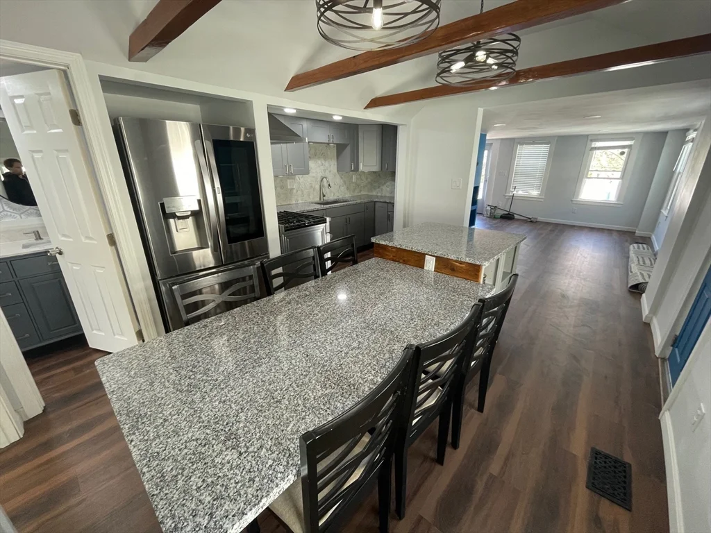 3 bed, 1 bath apartment for rent at 9 Church St Unit 9, Woburn — photo 7 of 23
