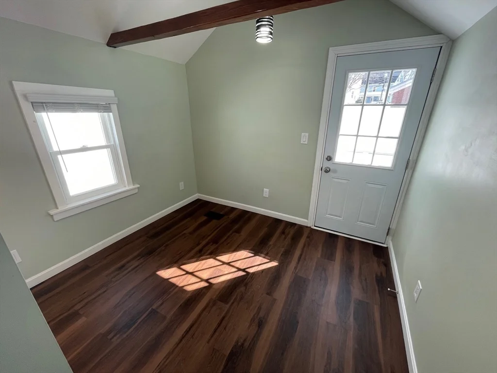 3 bed, 1 bath apartment for rent at 9 Church St Unit 9, Woburn — photo 13 of 23