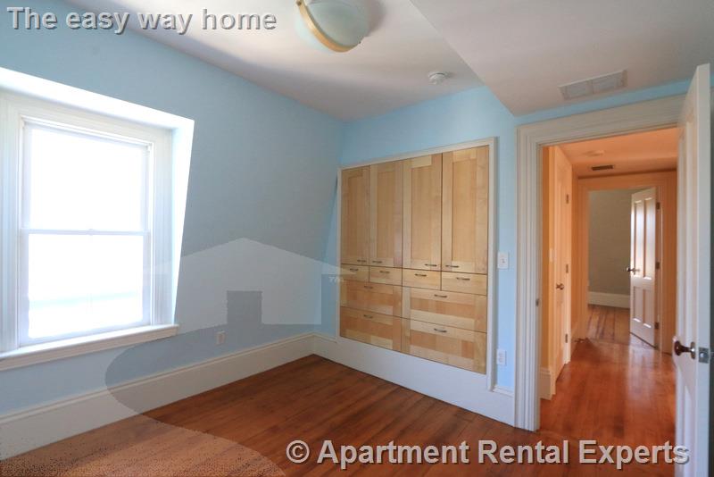 3 bed, 2 bath apartment for rent at 9 Claremon St Unit 3, Davis Square — photo 5 of 19