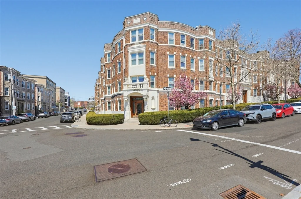 1 bed, 1 bath apartment for rent at 9 Colborne Rd Unit 11, Brighton — photo 14 of 16