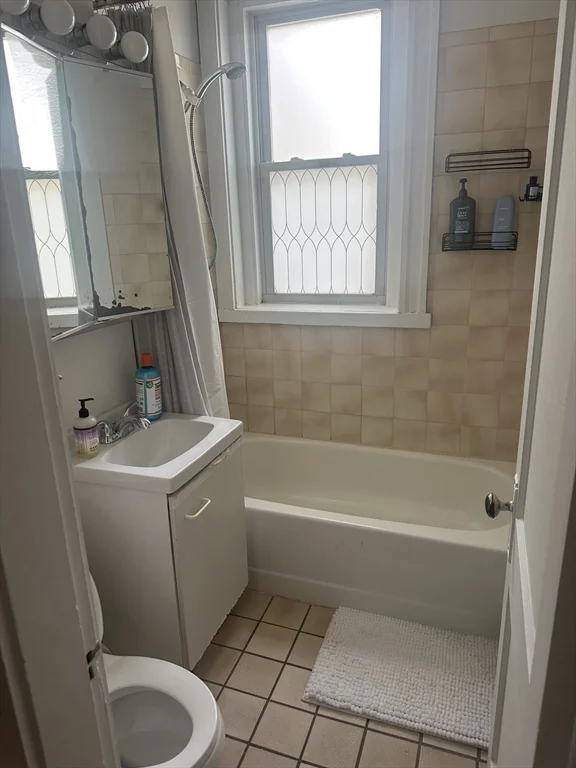 1 bed, 1 bath apartment for rent at 9 Colborne Rd Unit 11, Brighton — photo 9 of 16