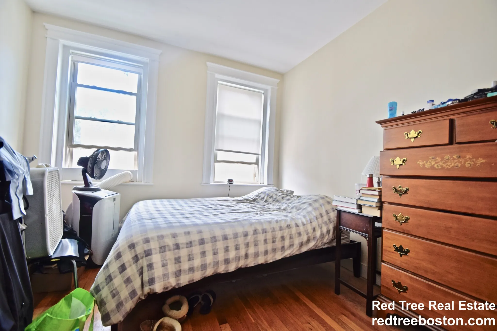 1 bed, 1 bath apartment for rent at 9 Colborne Rd Unit 12, Brighton — photo 2 of 9