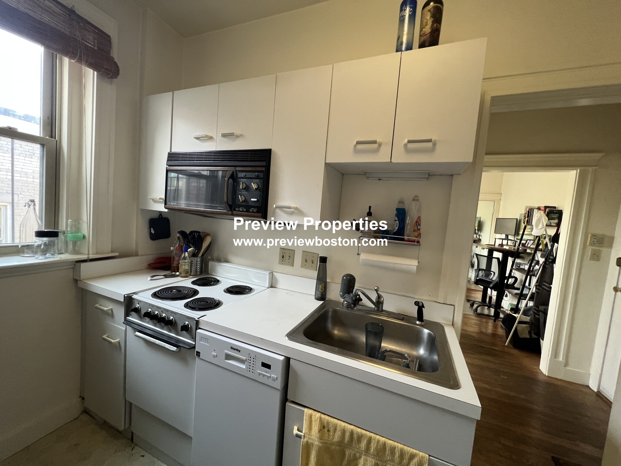 Studio bed, 1 bath apartment for rent at 9 Colborne Rd Unit 17P, Brighton — photo 15 of 30