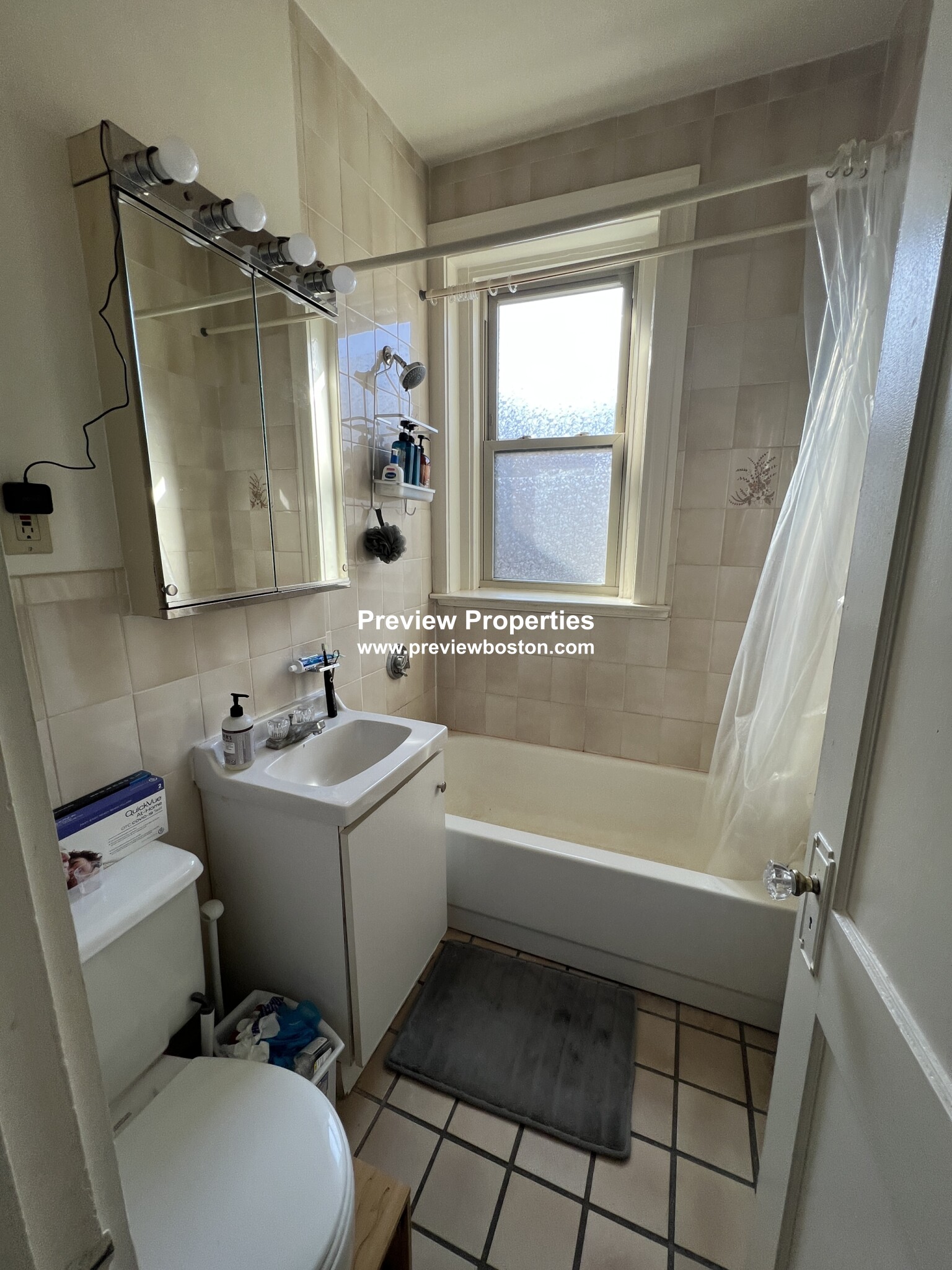 Studio bed, 1 bath apartment for rent at 9 Colborne Rd Unit 17P, Brighton — photo 18 of 30
