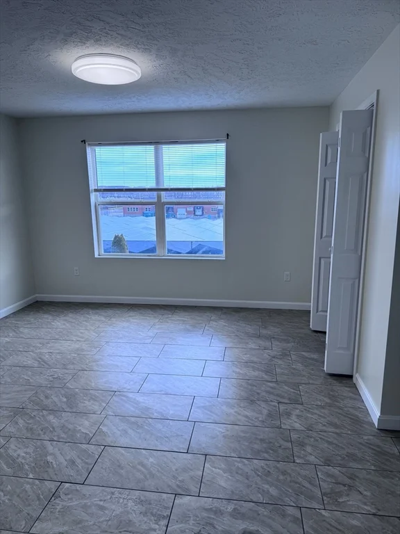 3 bed, 2 bath apartment for rent at 9 Columbia Unit 1, Holyoke — photo 8 of 16