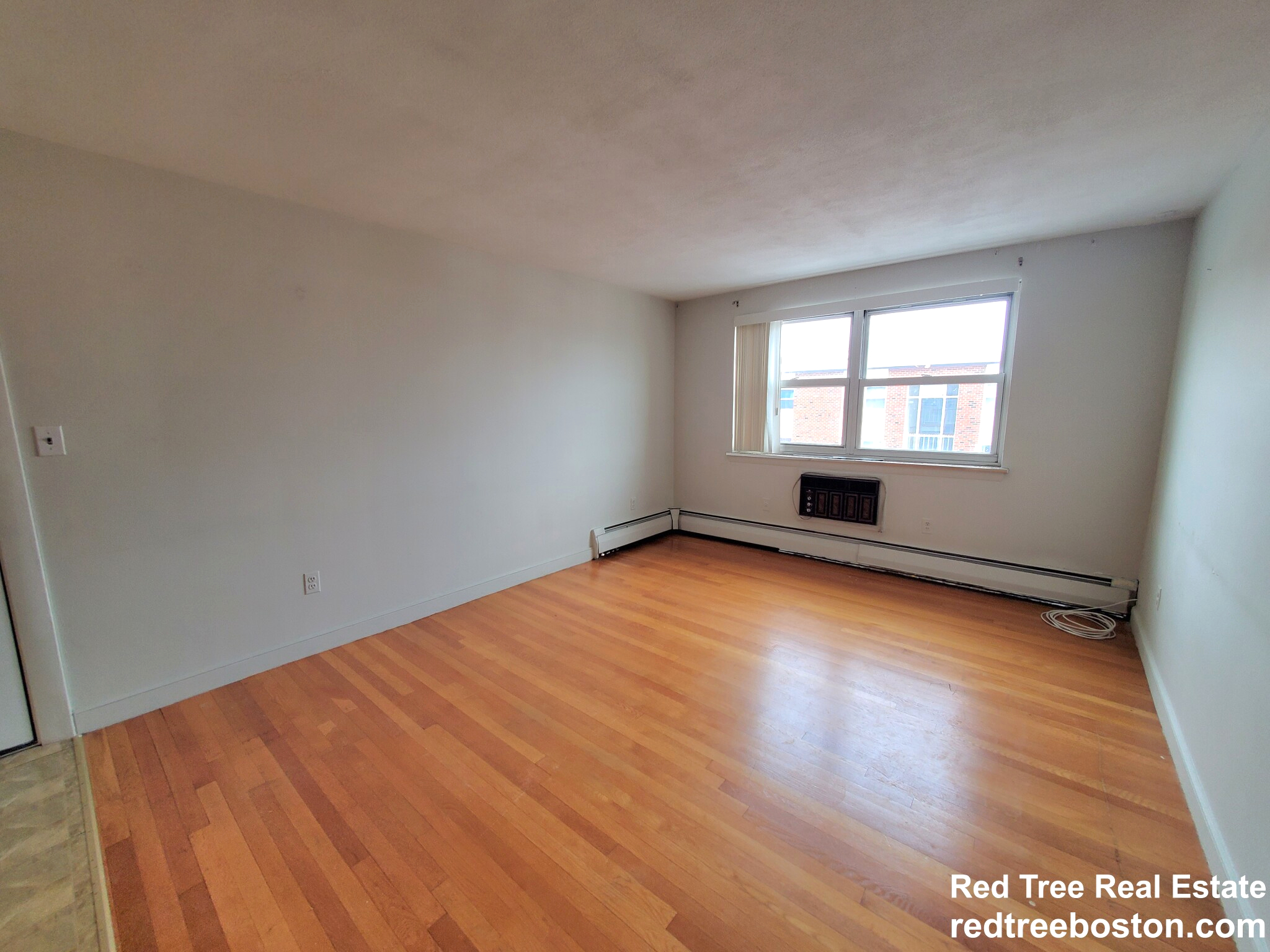 2 bed, 1 bath apartment for rent at 9 Commonwealth Ct Unit 13, Brighton — photo 2 of 12