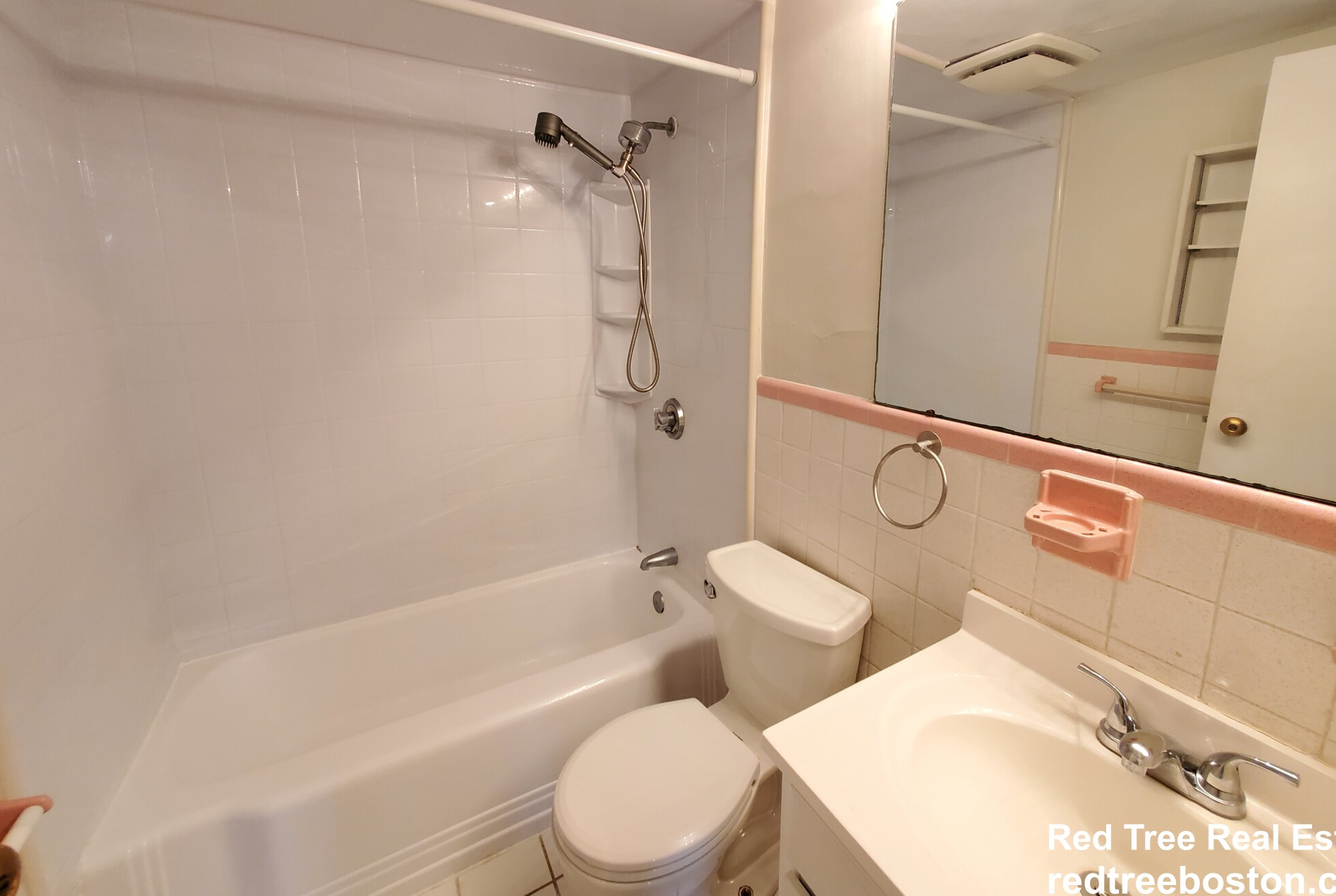 2 bed, 1 bath apartment for rent at 9 Commonwealth Ct Unit 13, Brighton — photo 8 of 12