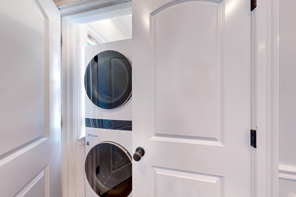 3 bed, 1 bath apartment for rent at 9 Cornwall St Unit 2, Jamaica Plain — photo 10 of 19