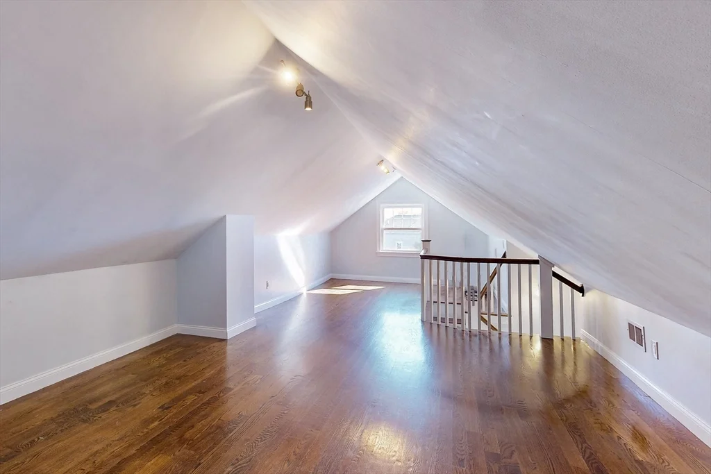 3 bed, 1 bath apartment for rent at 9 Cornwall St Unit 3, Jamaica Plain — photo 16 of 20