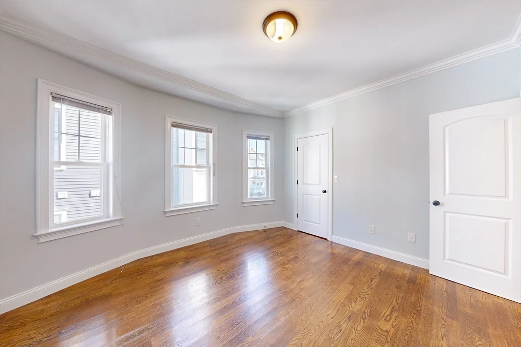 3 bed, 1 bath apartment for rent at 9 Cornwall St Unit 3, Jamaica Plain — photo 11 of 20