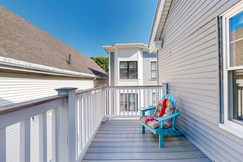 3 bed, 1 bath apartment for rent at 9 Cornwall St Unit 3, Jamaica Plain — photo 2 of 20