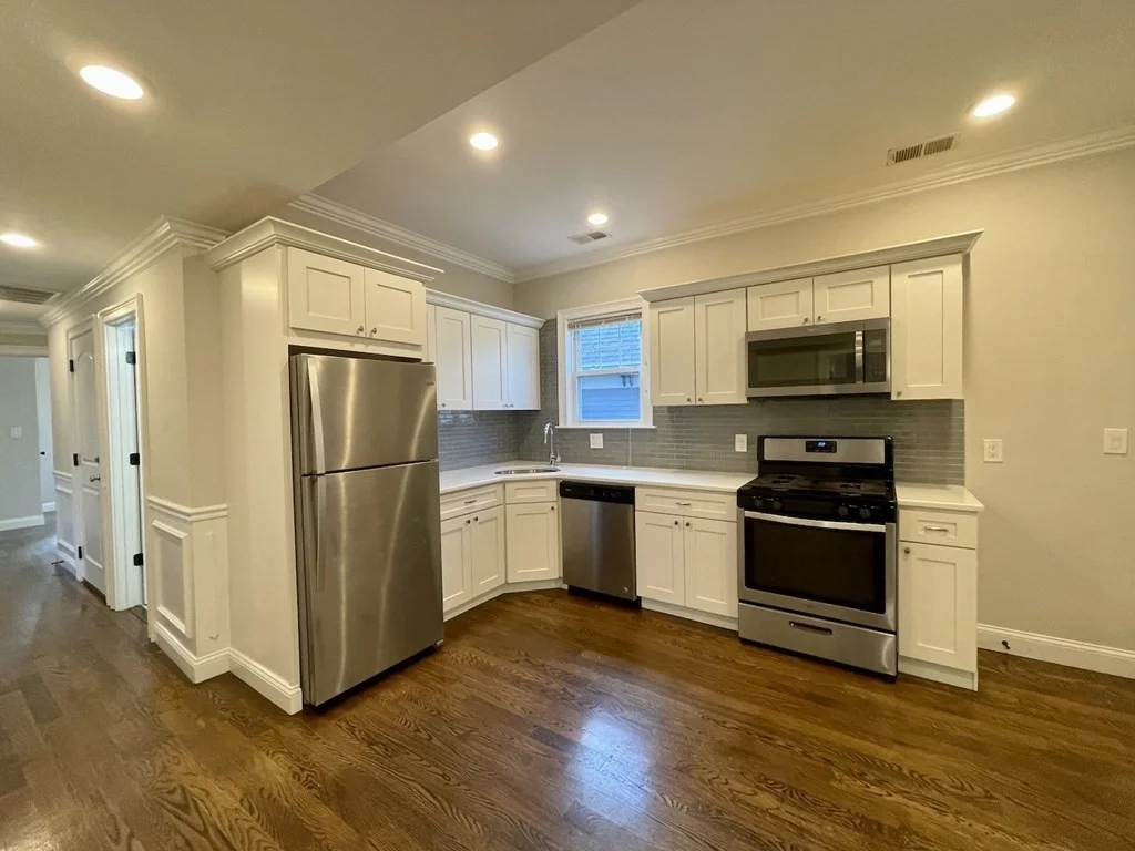 3 bed, 1 bath apartment for rent at 9 Cornwall St Unit B, Jamaica Plain — photo 1 of 21