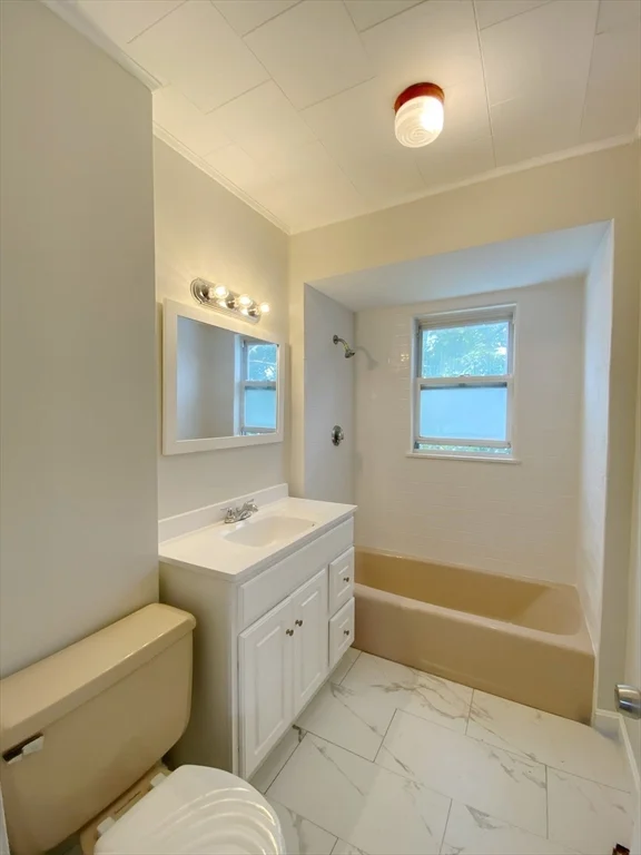 3 bed, 1 bath apartment for rent at 9 Crest Hill Rd Unit 2, Ten Hills — photo 15 of 18
