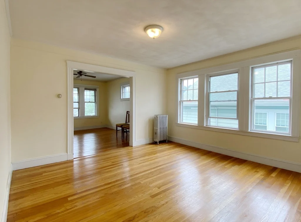 3 bed, 1 bath apartment for rent at 9 Crest Hill Rd Unit 2, Ten Hills — photo 11 of 18