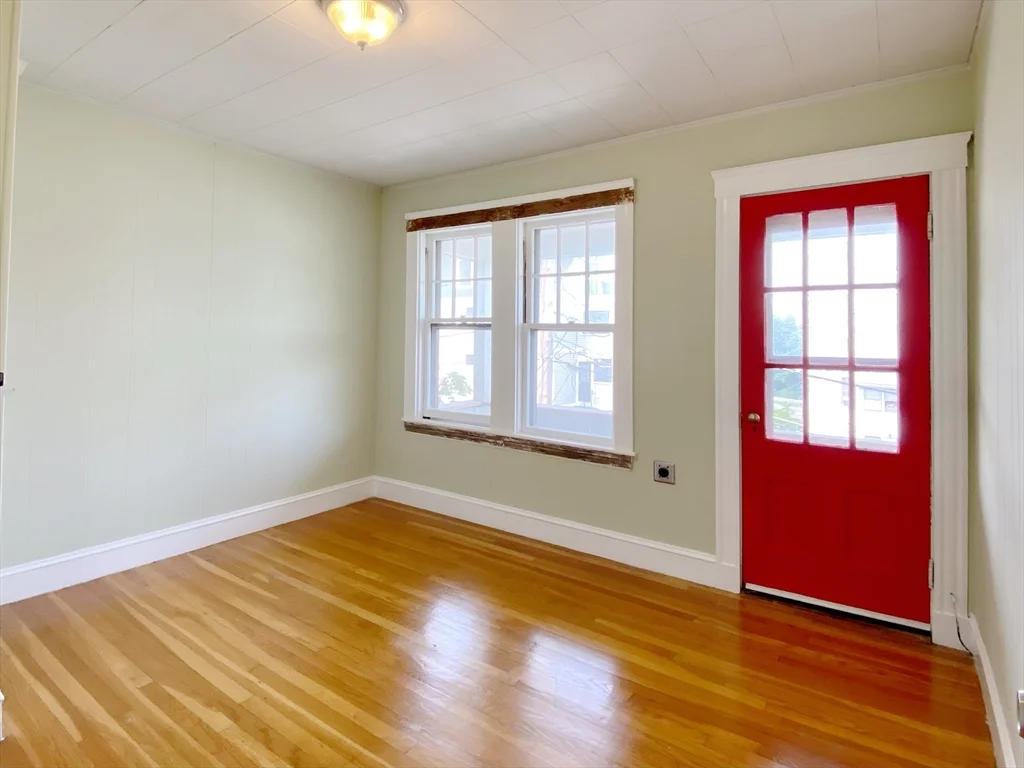 3 bed, 1 bath apartment for rent at 9 Crest Hill Rd Unit 2, Ten Hills — photo 17 of 18